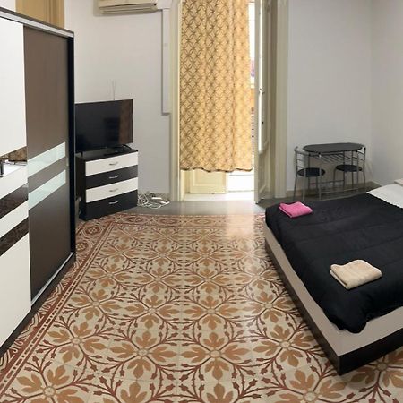 Manzoni Rooms Palermo Luaran gambar