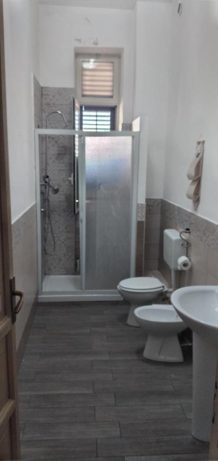Manzoni Rooms Palermo Luaran gambar